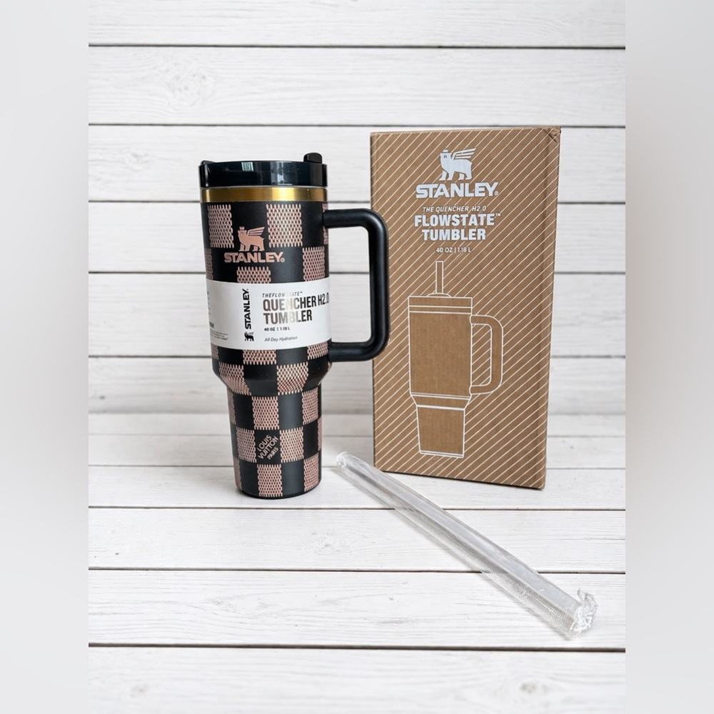 Stanley Quencher H2.0 FlowState 40oz Tumbler